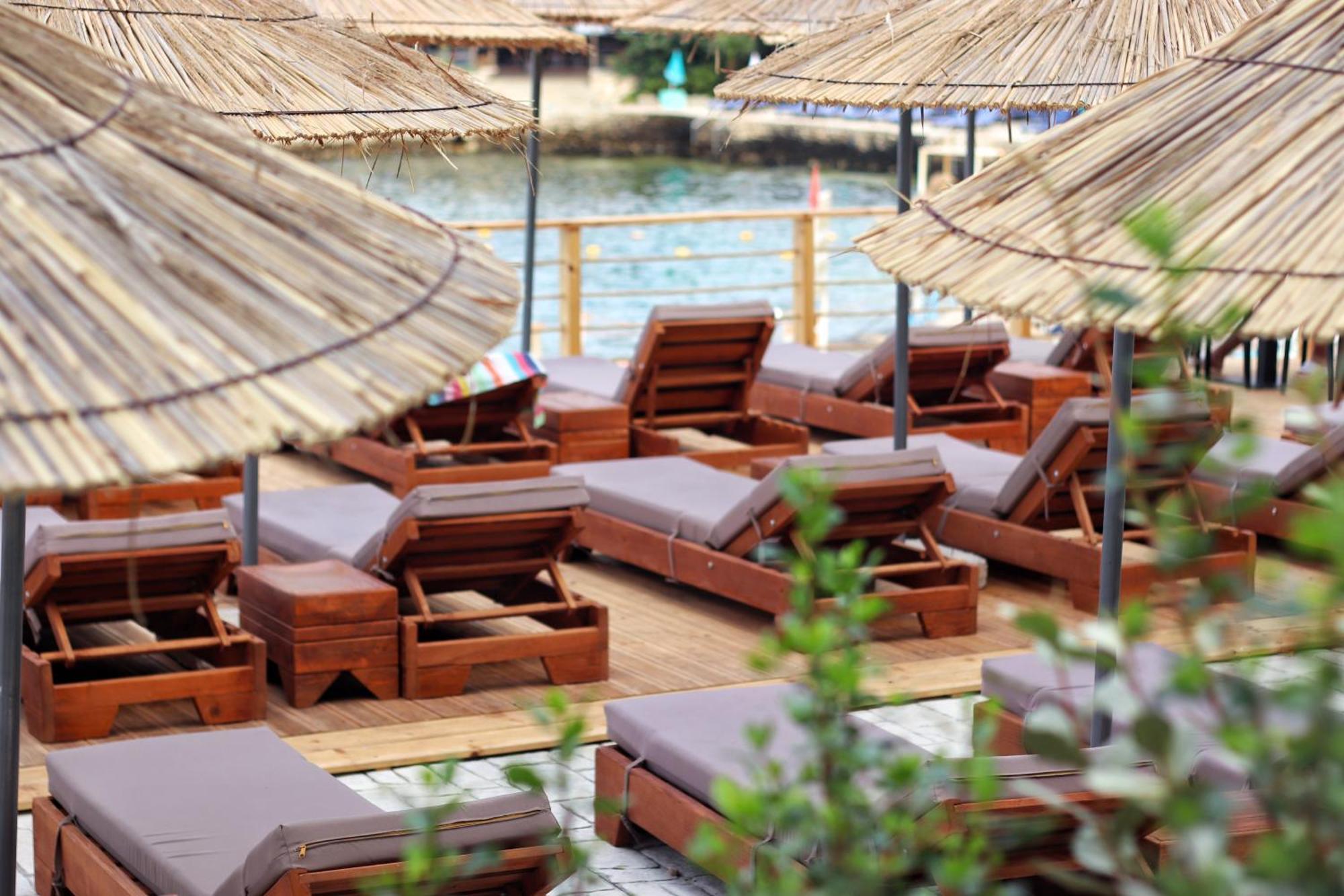 Jad Rooms Sarandë Exterior foto