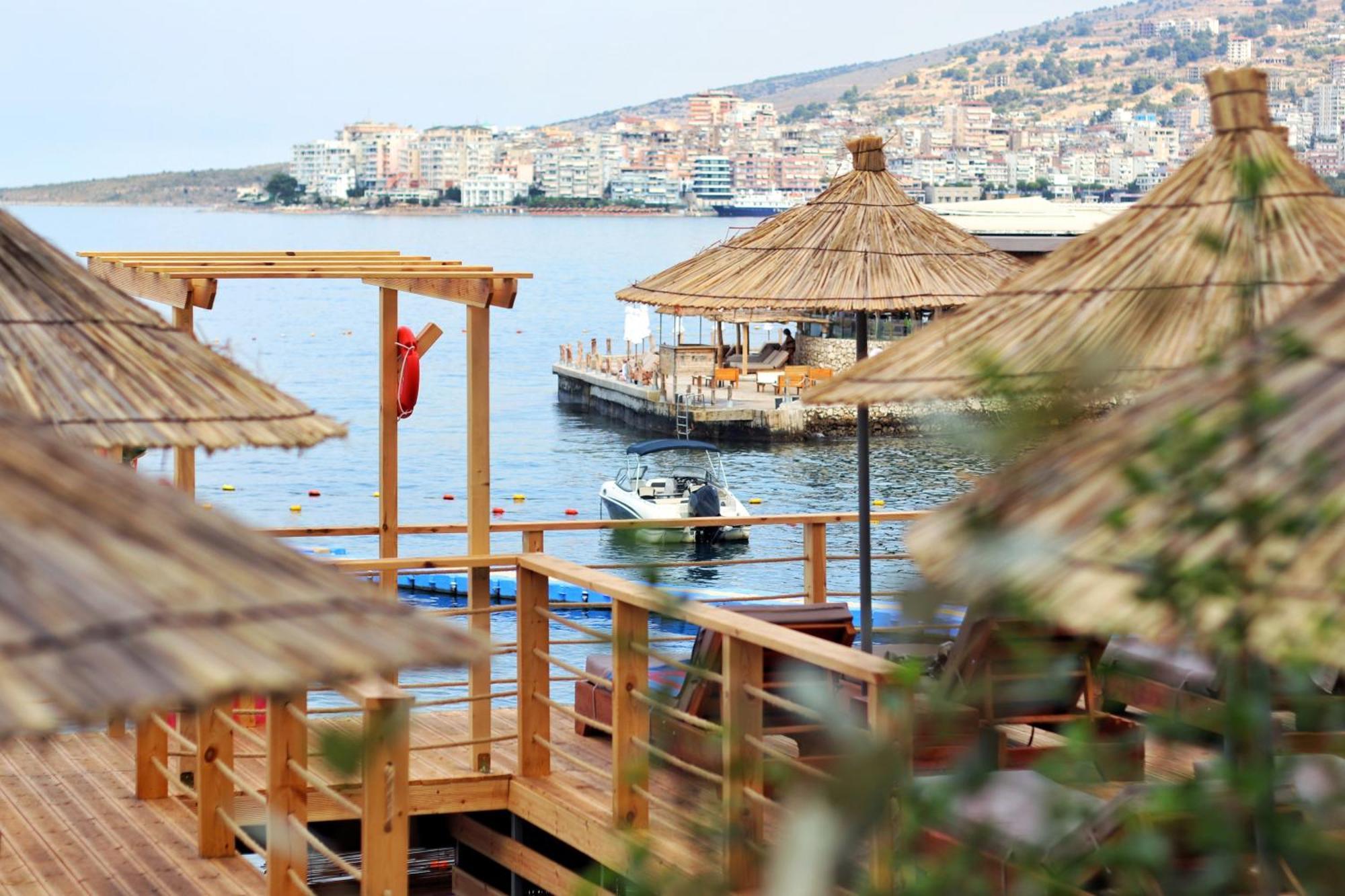 Jad Rooms Sarandë Exterior foto
